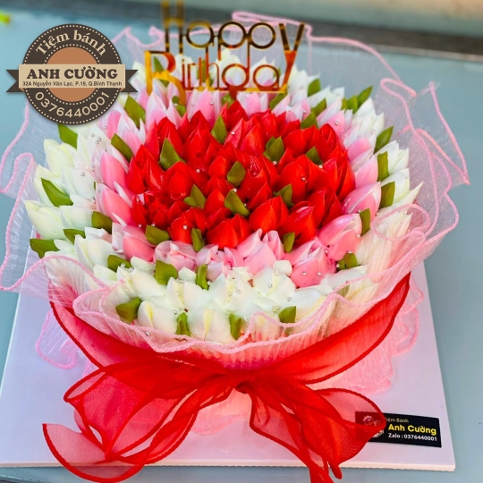  Bánh kem hoa Tulip 18cm